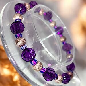 Purple Transparent Crystal Sparkly Gold-Tone Beaded 3.5" Bracelet!